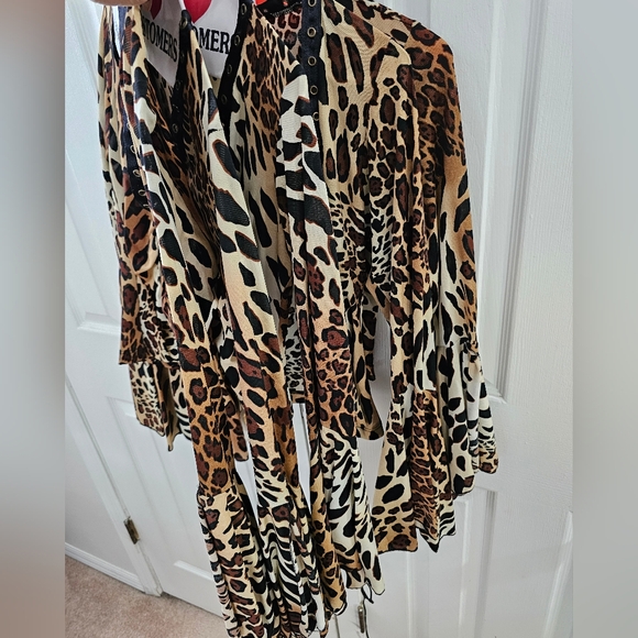 Leapord print blouse - Picture 7 of 8